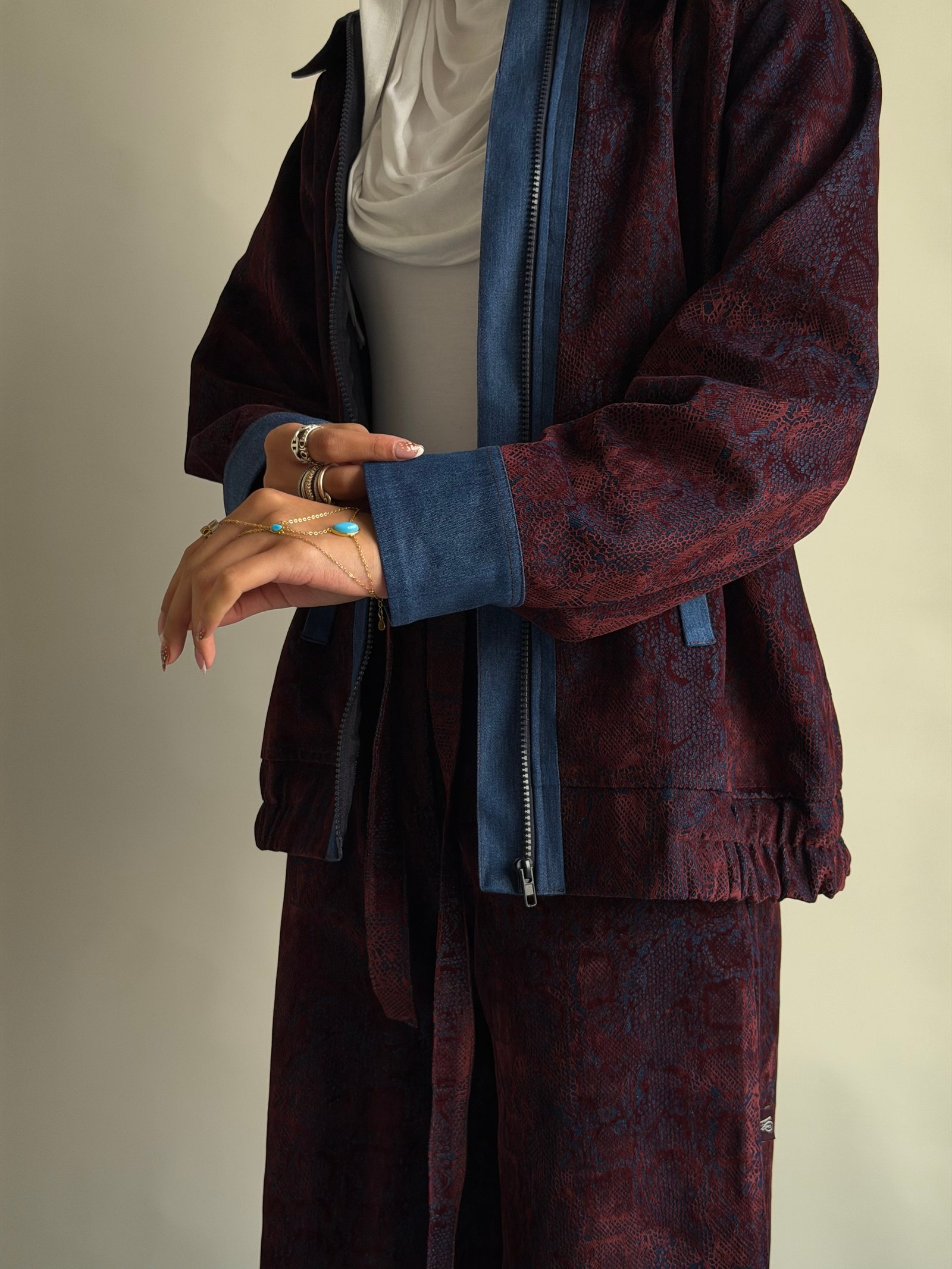 Velvet Denim Jacket - الصورة 3