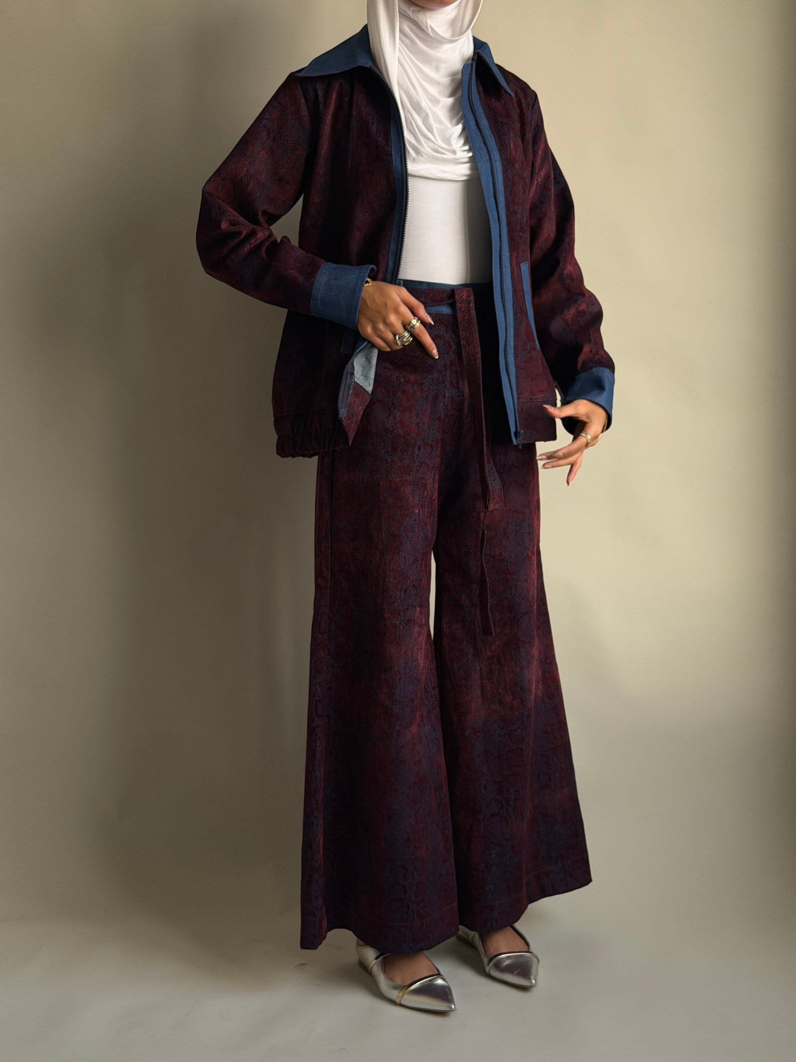 Velvet Denim Jacket - الصورة 8